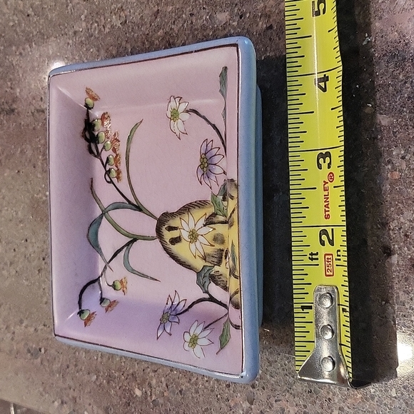 Exquisite Floral Vase + Dish - Picture 11 of 13